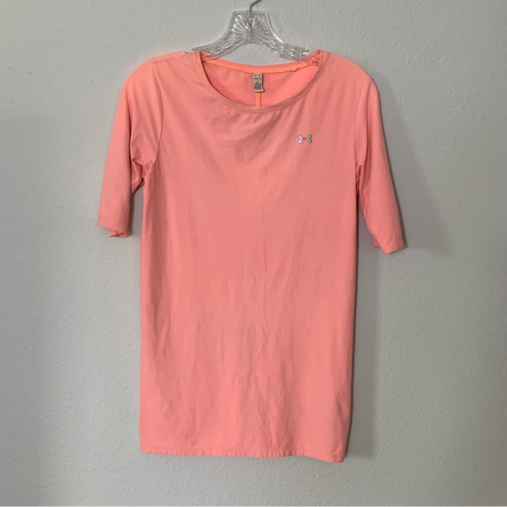Women's Under Armour Heat Gear Workout Top size Medium Gym Crossfit Yoga Pilates